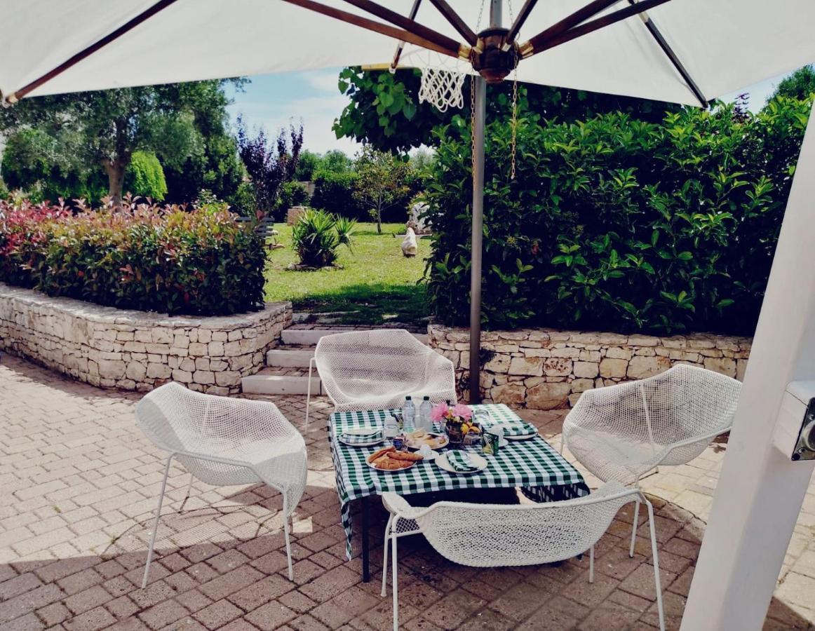 The Holiday House Hotel Santeramo in Colle Exterior photo